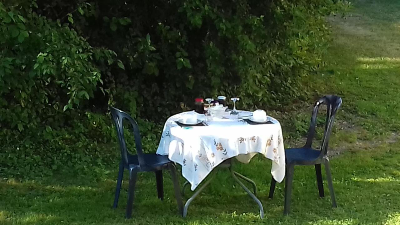 Domaine Pastel Bed & Breakfast Besson Exterior photo